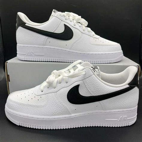 nike air force 1 mit schwarzen nike zeichen|Nike Air Force 1 zalando.